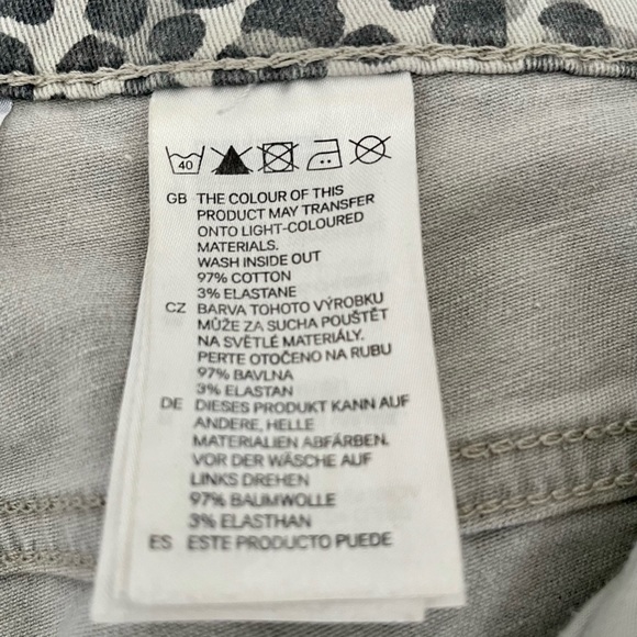 H&M Divided Leopard Print Straight Leg Jeans Size 10 - Picture 9 of 11